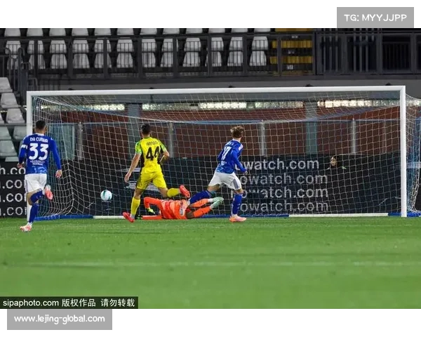 意大利足球甲级联赛萨索洛贝拉尔迪内切弧线球直挂死角 意大利足球甲级联赛萨索洛贝拉尔迪内切弧线球直挂死角