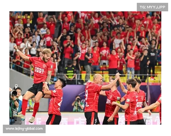 中超半程回顾：绿茵话事人带你解读赛季关键词与焦点球队(中超半场多长时间)